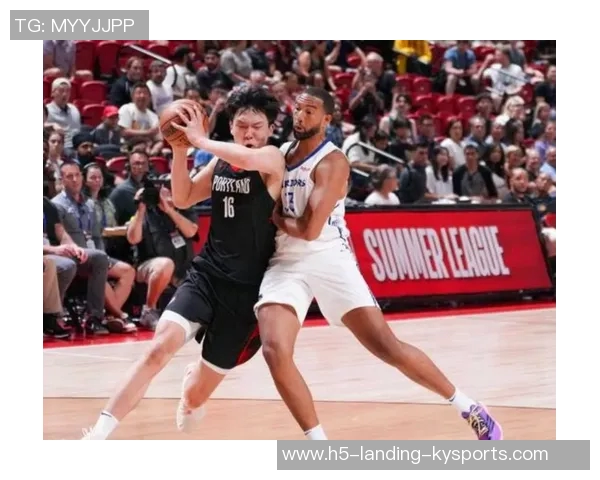 黄蜂与开拓者激战正酣球迷期待精彩对决与精彩表现